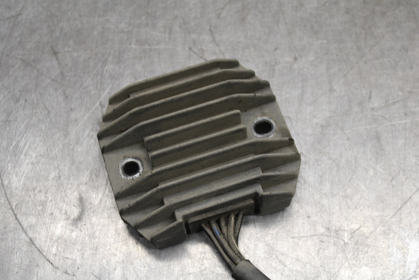 00-02 KAWASAKI NINJA ZX6R RECTIFIER VOLTAGE REGULATOR BB750