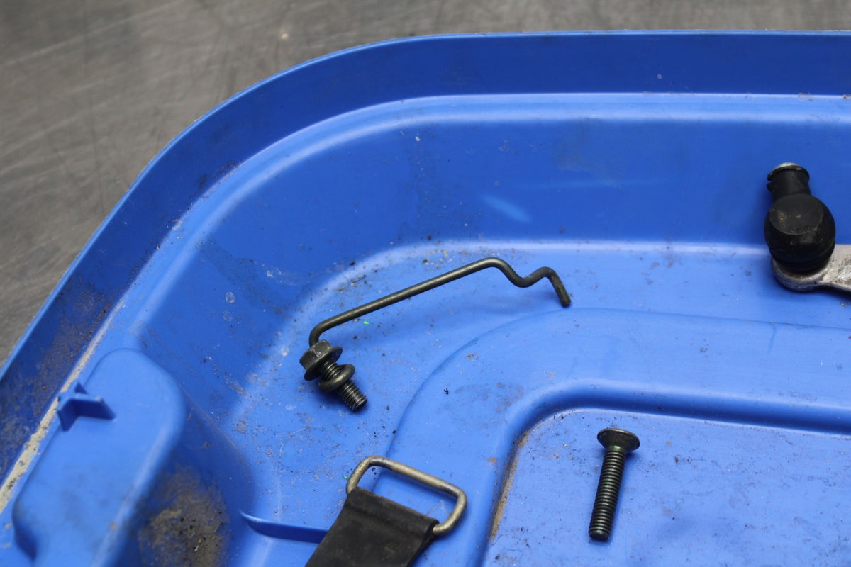 00 SUZUKI GSXR750 BOLTS HARDWARE MOTOR SCREWS BB820
