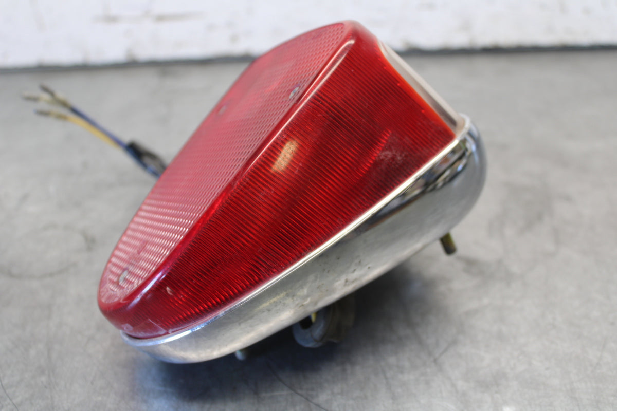 05-06 YAMAHA ROYAL STAR TAILLIGHT REAR TAIL BRAKE LIGHT BB697