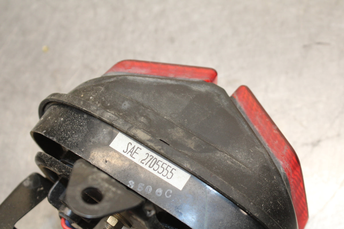 03-04 TRIUMPH DAYTONA 600 REAR TAIL TAILLIGHT BACK BRAKE LIGHT BB745