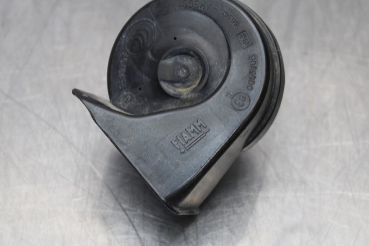 04-09 SUZUKI GS500F HORN SIGNAL BB165