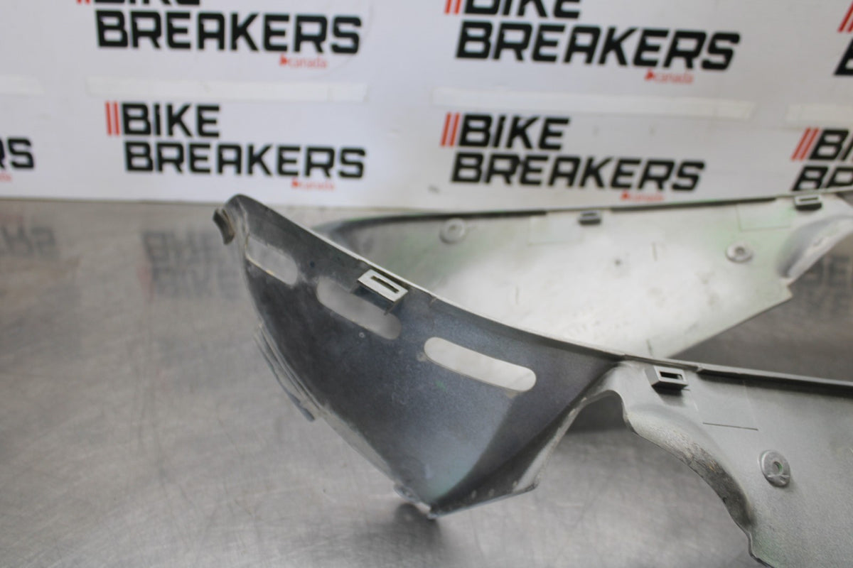 00-05 KAWASAKI NINJA ZX12R LOWER FRONT UPPER INNER HEADLIGHT COWL FAIRING  BB892