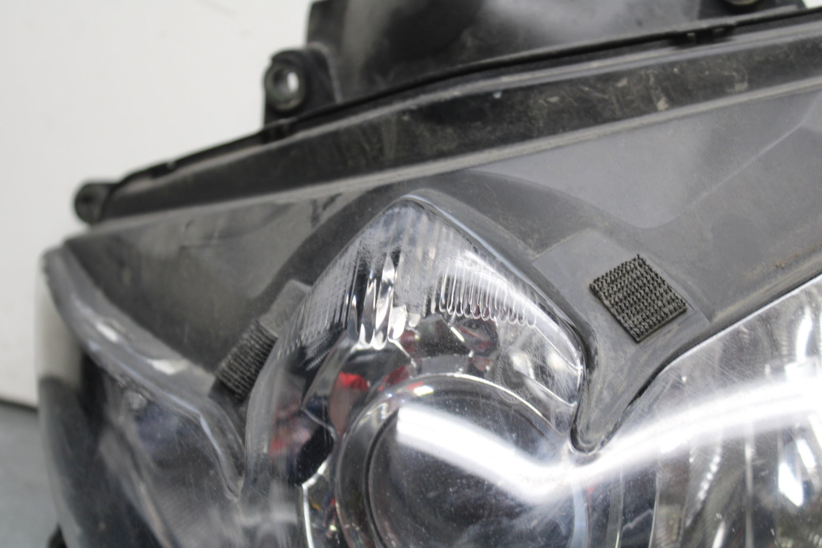 08-10 SUZUKI GSXR 600 FRONT HEADLIGHT HEAD LIGHT LAMP BB753