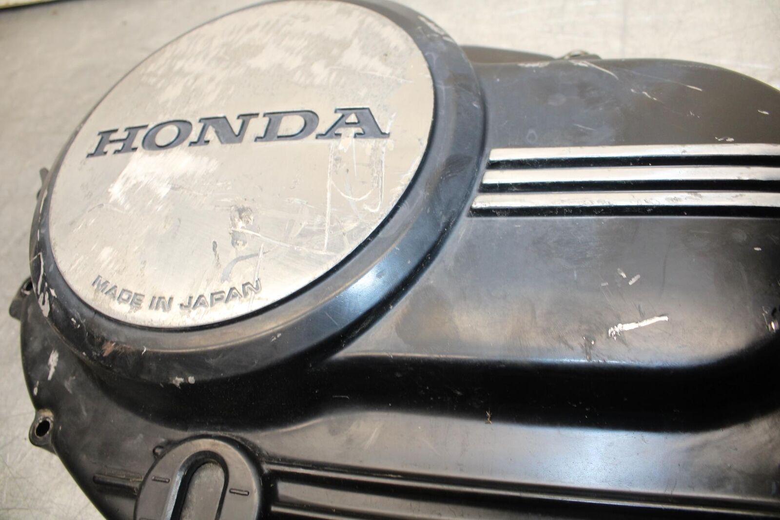 1983 Honda V45 Magna VF750C CLUTCH SIDE ENGINE MOTOR COVER 11330-MB0-770 BB91