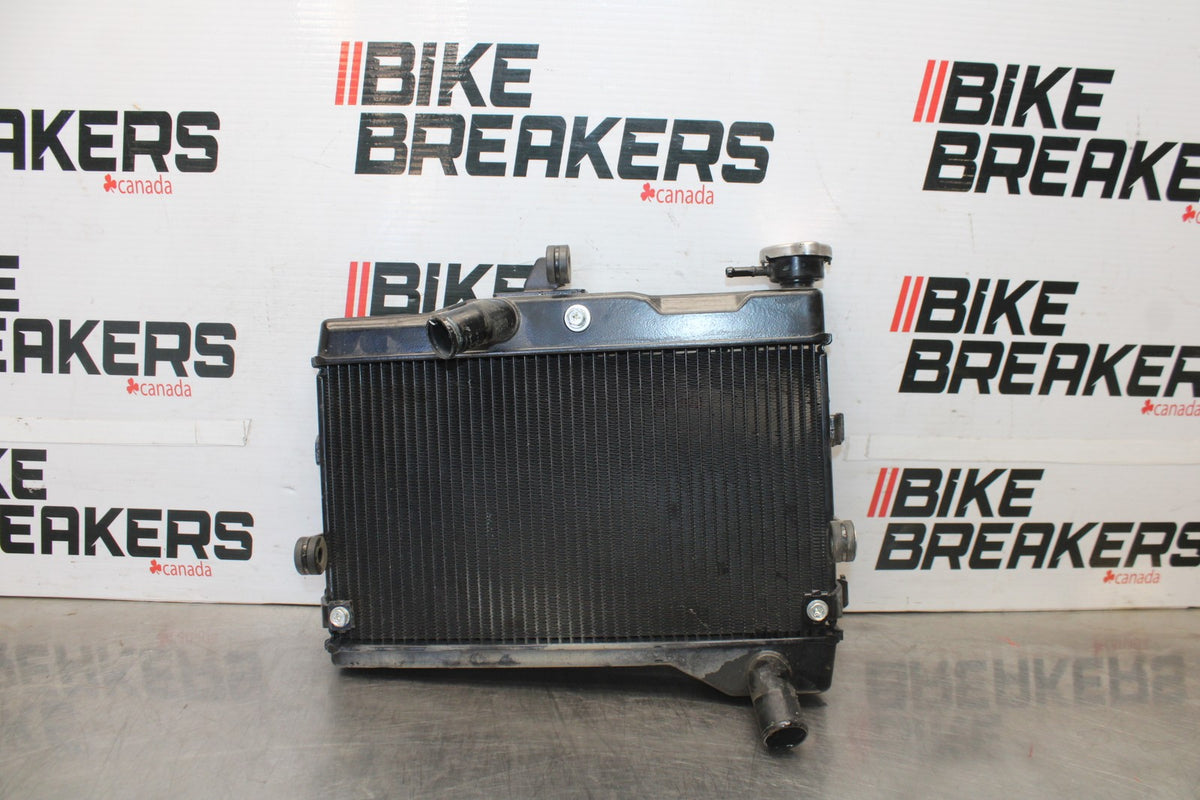 23-24 YAMAHA MT-07 ENGINE RADIATOR MOTOR COOLER COOLING RADIATER BB927
