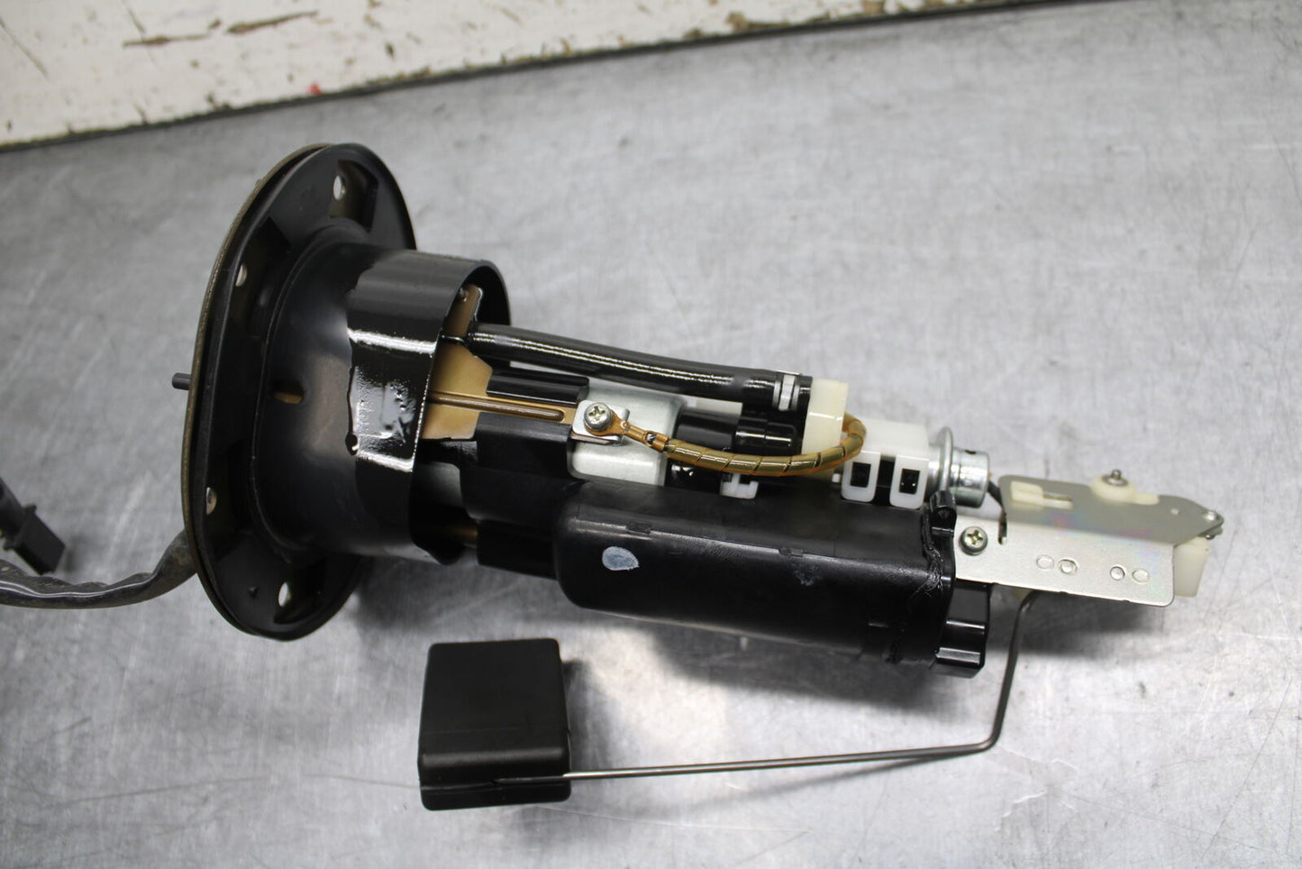 05-06 HONDA CBR600RR FUEL PUMP GAS PETROL SENDER UNIT BB727