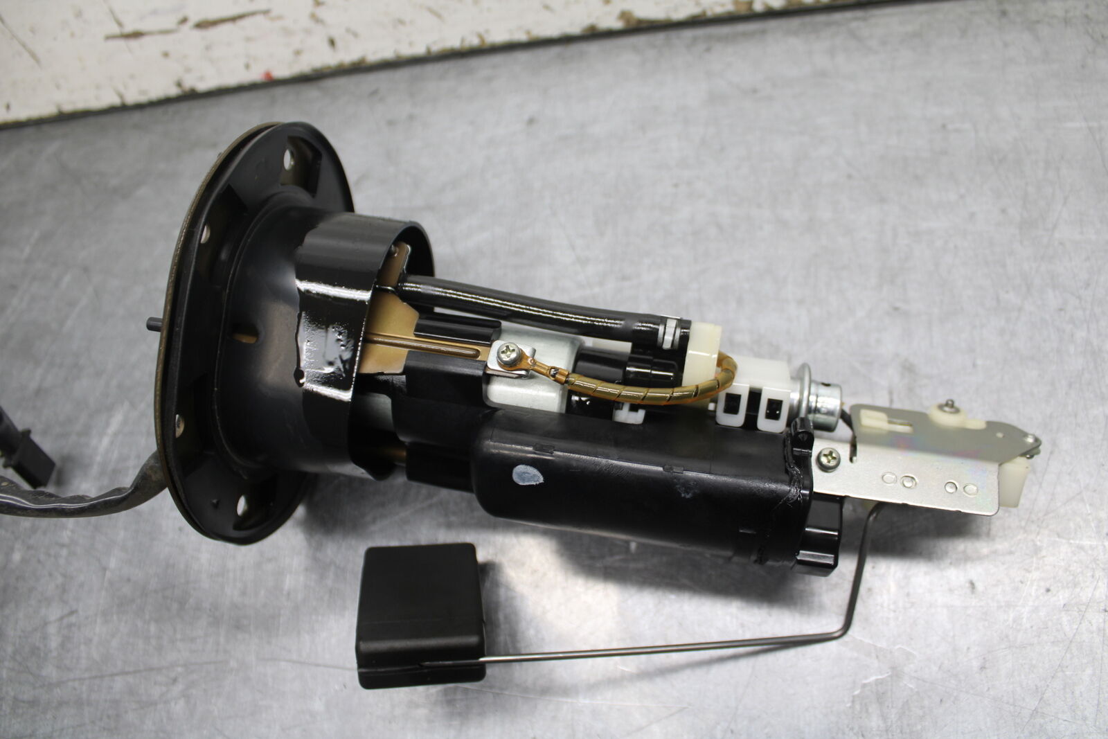 05-06 HONDA CBR600RR FUEL PUMP GAS PETROL SENDER UNIT BB727
