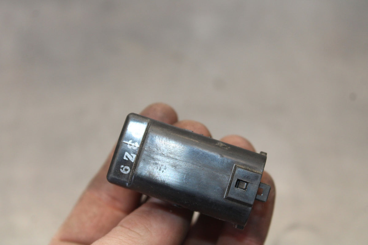 20 TRIUMPH STREET TRIPLE 765 TIP OVER BANK ANGLE CRASH SENSOR SWITCH  BB864