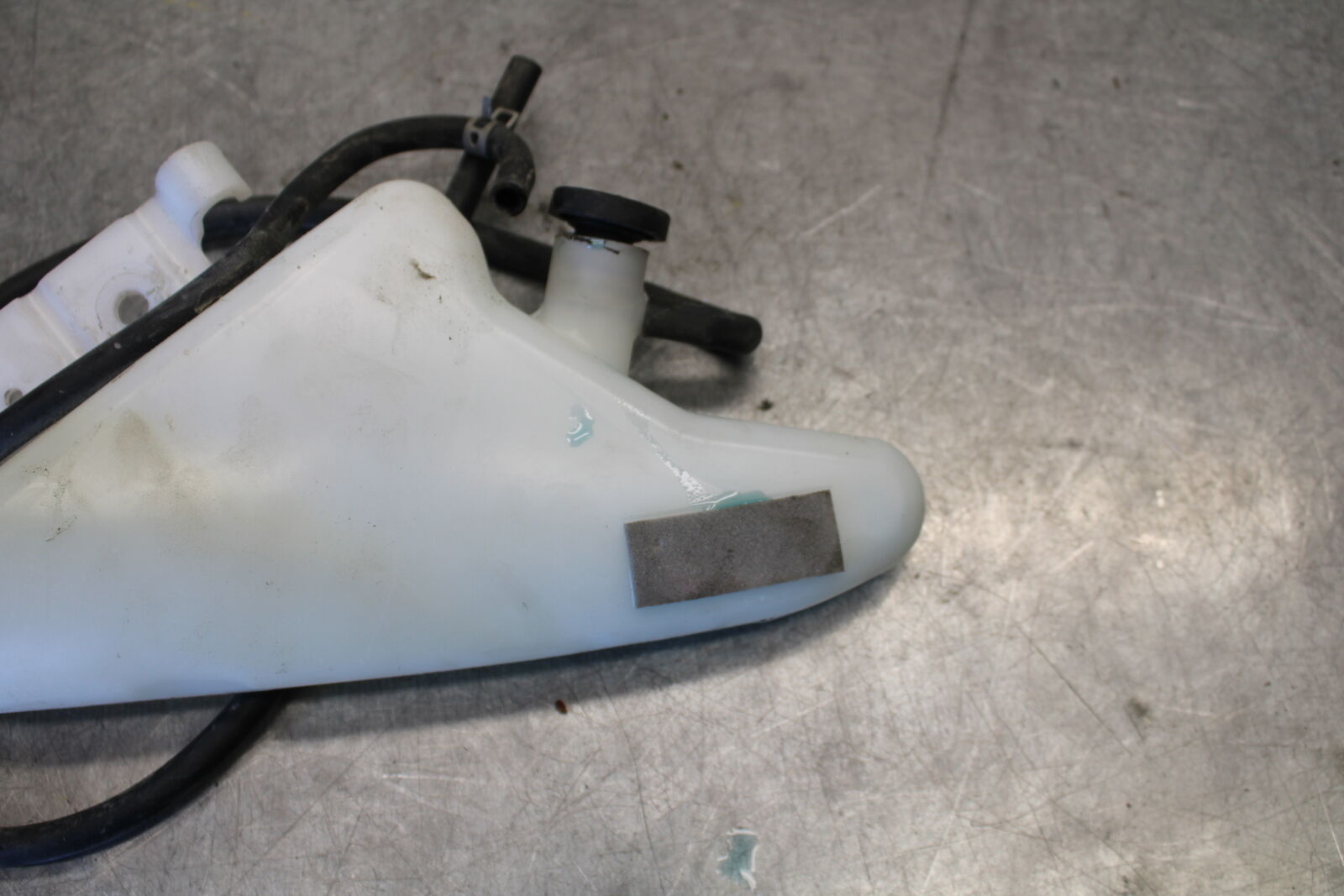 11-24 SUZUKI GSXR750 COOLANT WATER TANK RESERVOIR BOTTLE BB687