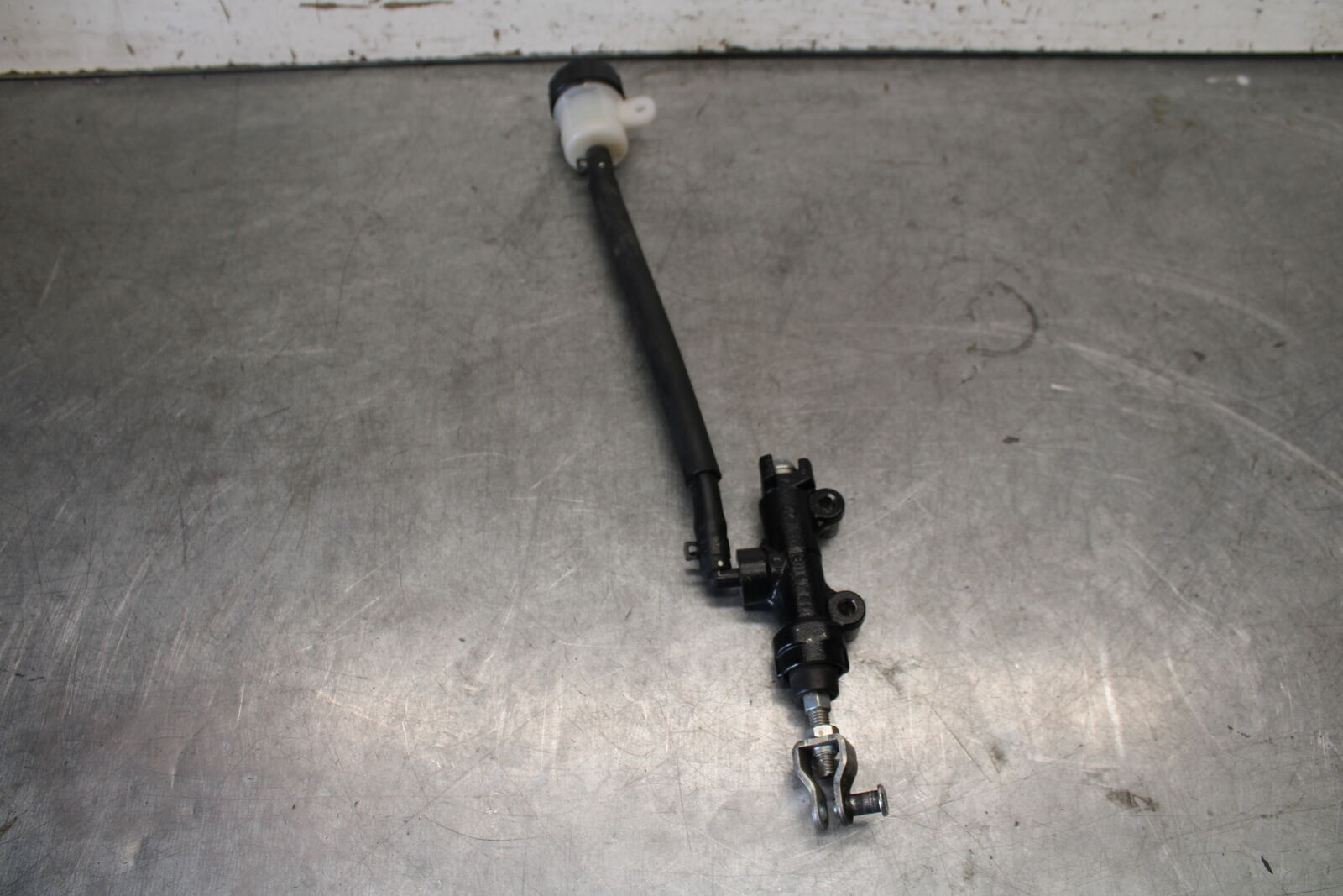 18-23 KAWASAKI NINJA 400 REAR BACK BRAKE MASTER CYLINDER W RESERVOIR BB679