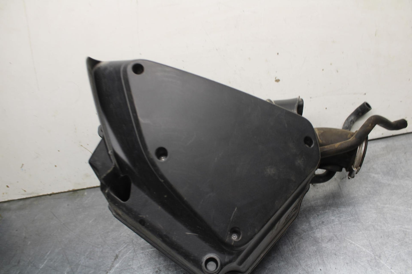 16-18 KTM 690 DUKE AIRBOX AIR INTAKE FILTER BOX BB631
