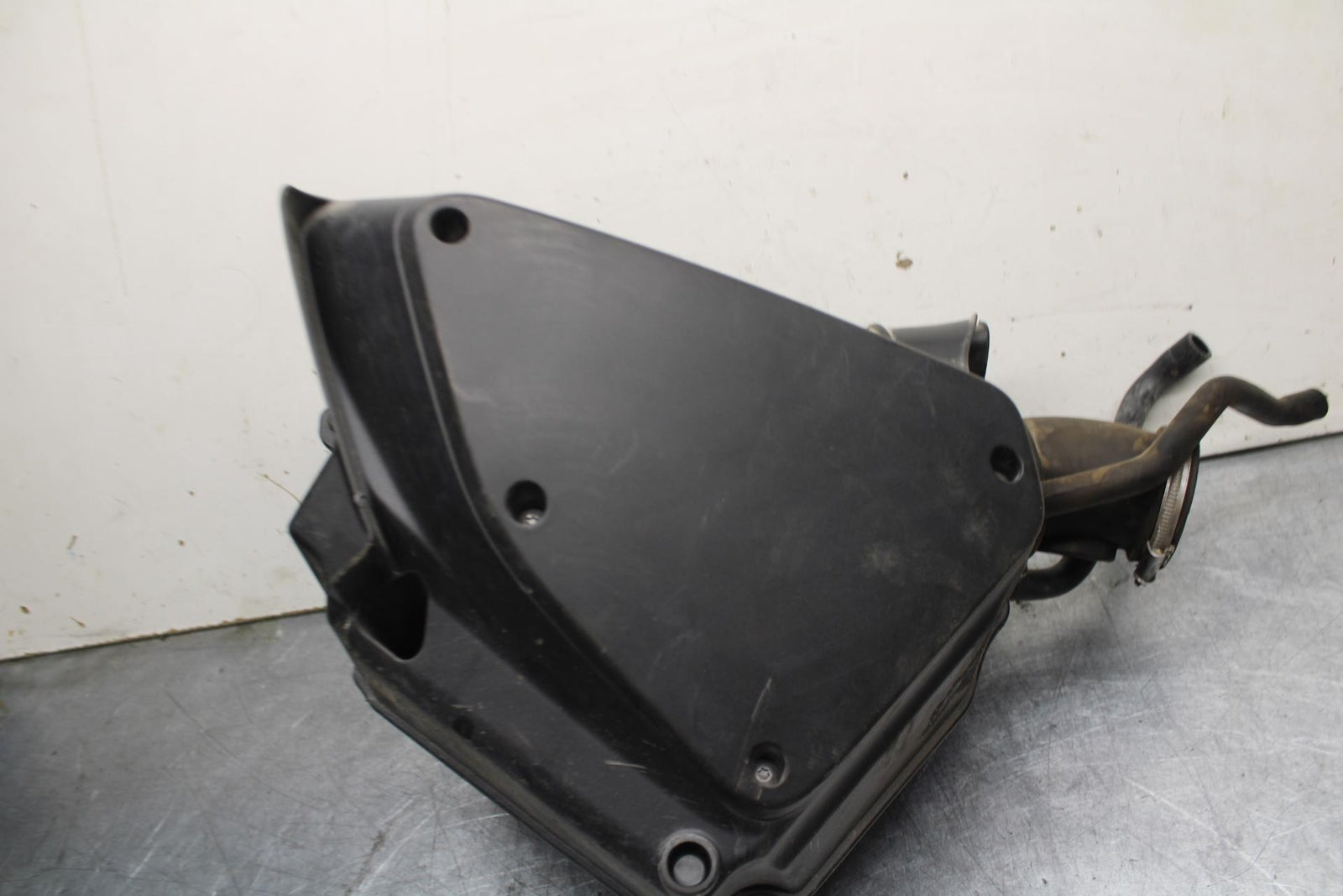 16-18 KTM 690 DUKE AIRBOX AIR INTAKE FILTER BOX BB631