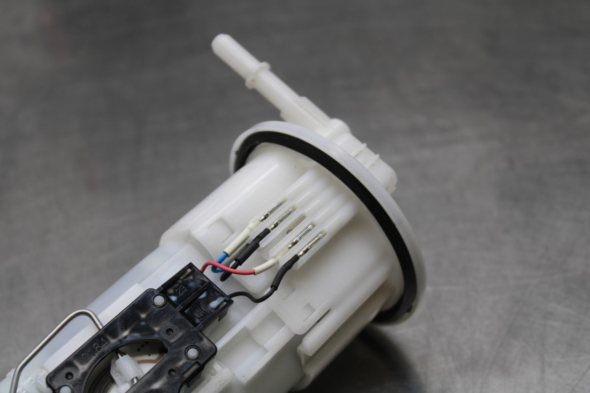 22-25 YAMAHA YZF R7 FUEL PUMP GAS PETROL SENDER UNIT BB176