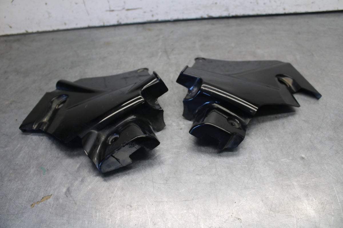 05-06 YAMAHA ROYAL STAR FRAME COVER COWL BB697