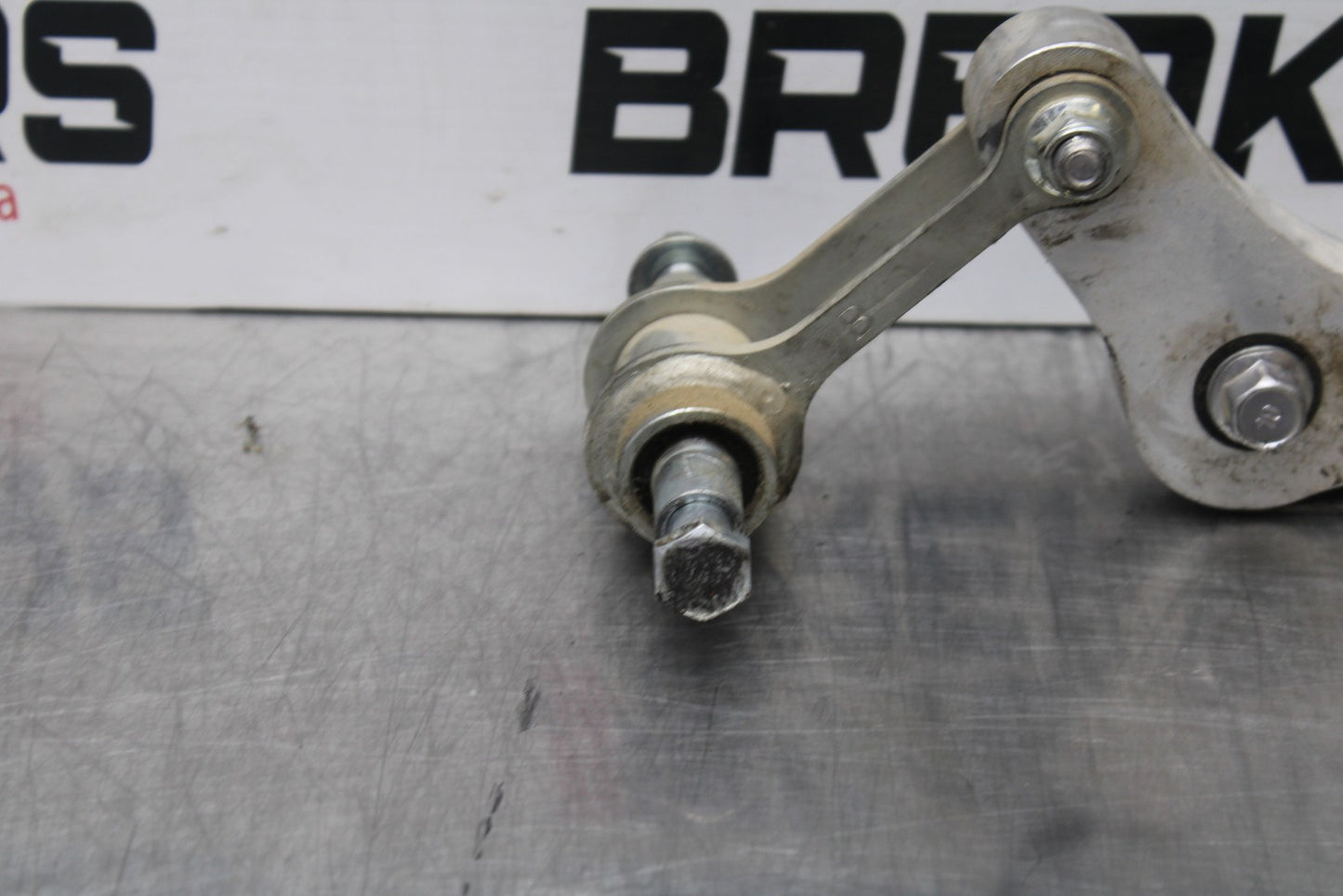 22-25 YAMAHA YZF R7 REAR DOGBONE SHOCK LINKAGE LINK 1WS-2217A-00-00 BB769