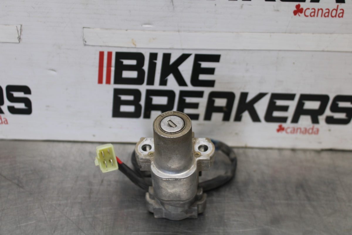 98-05 HONDA SUPER HAWK 1000 VTR1000F IGNITION LOCK & SEAT LOCK NO KEY BB924