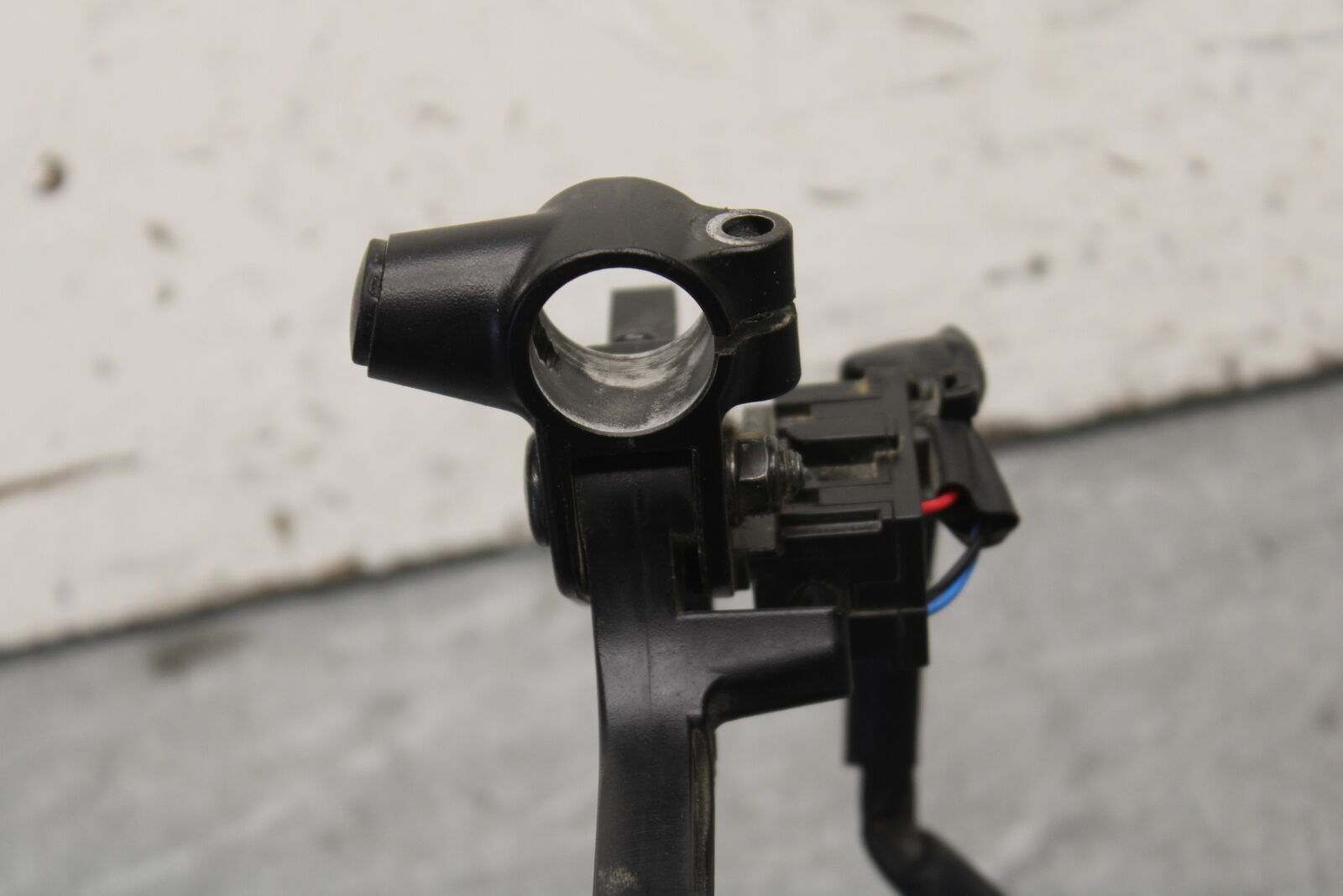 22-24 YAMAHA XSR900 CLUTCH PERCH MOUNT WITH LEVER BB683