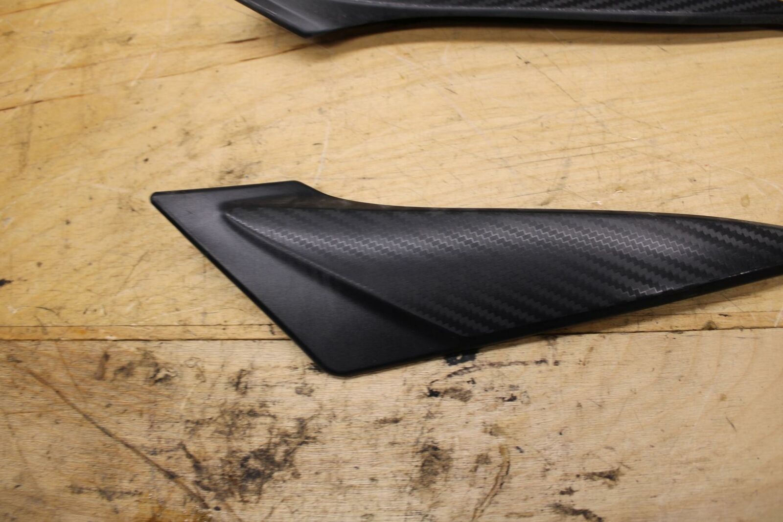 11-17 SUZUKI GSXR750  GAS FUEL TANK PANELS COVERS TRIM SET COWLS  BB320