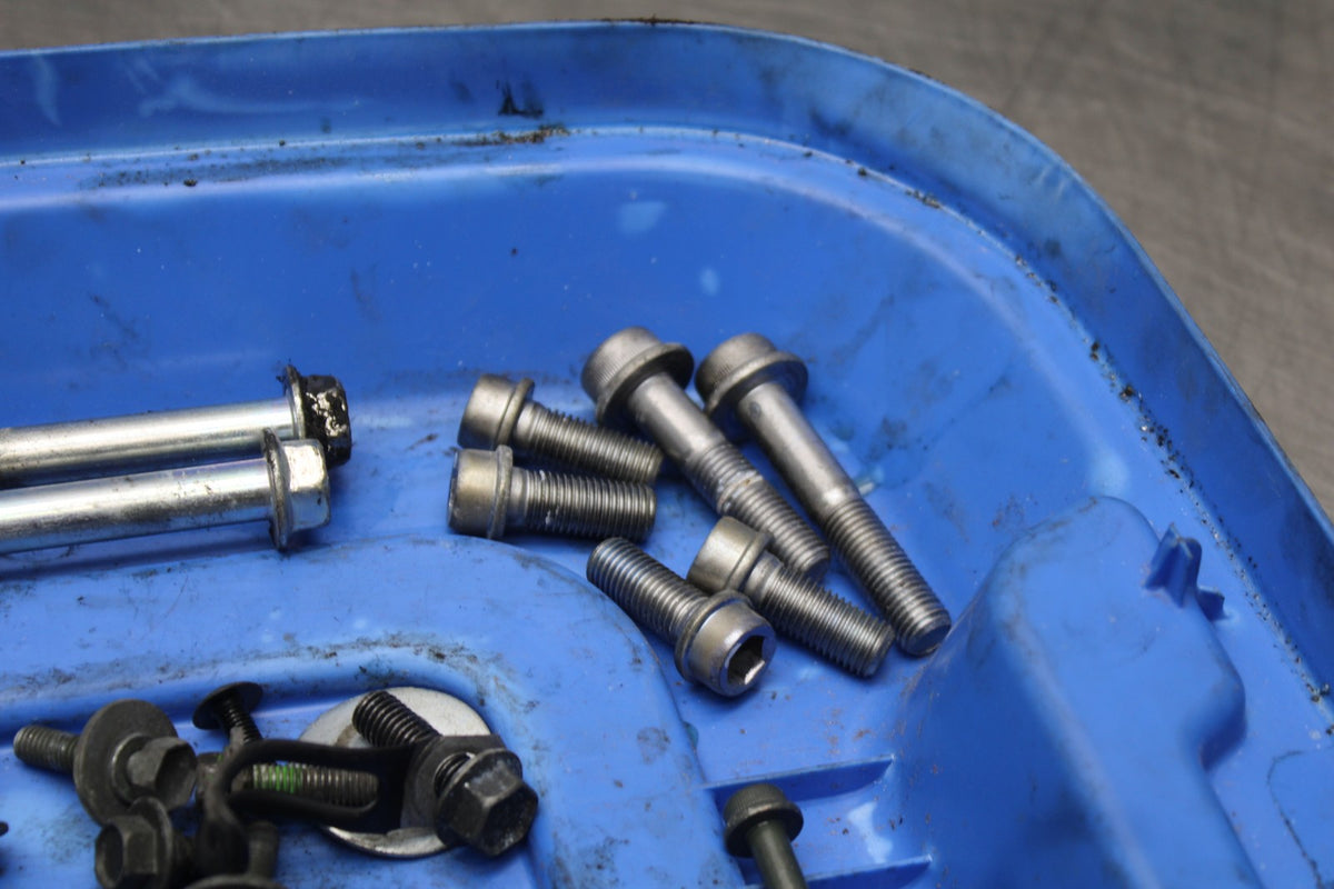 05-06 SUZUKI GSXR1000 MOUNTING BOLTS HARDWARE SCREWS BB857