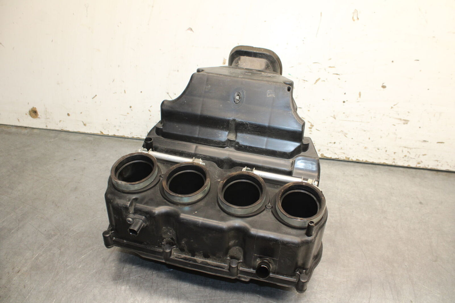 12-13 KAWASAKI Z1000 AIRBOX AIR INTAKE FILTER BOX BB743