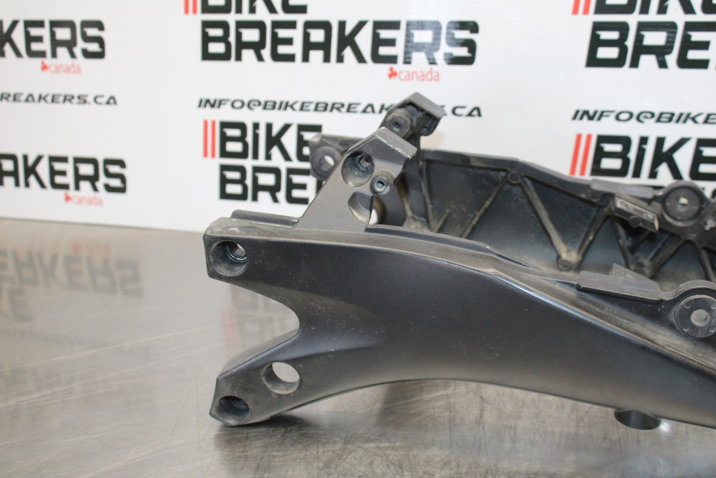 06-07 SUZUKI GSXR 600 REAR SUBFRAME BACK SUB FRAME BB170
