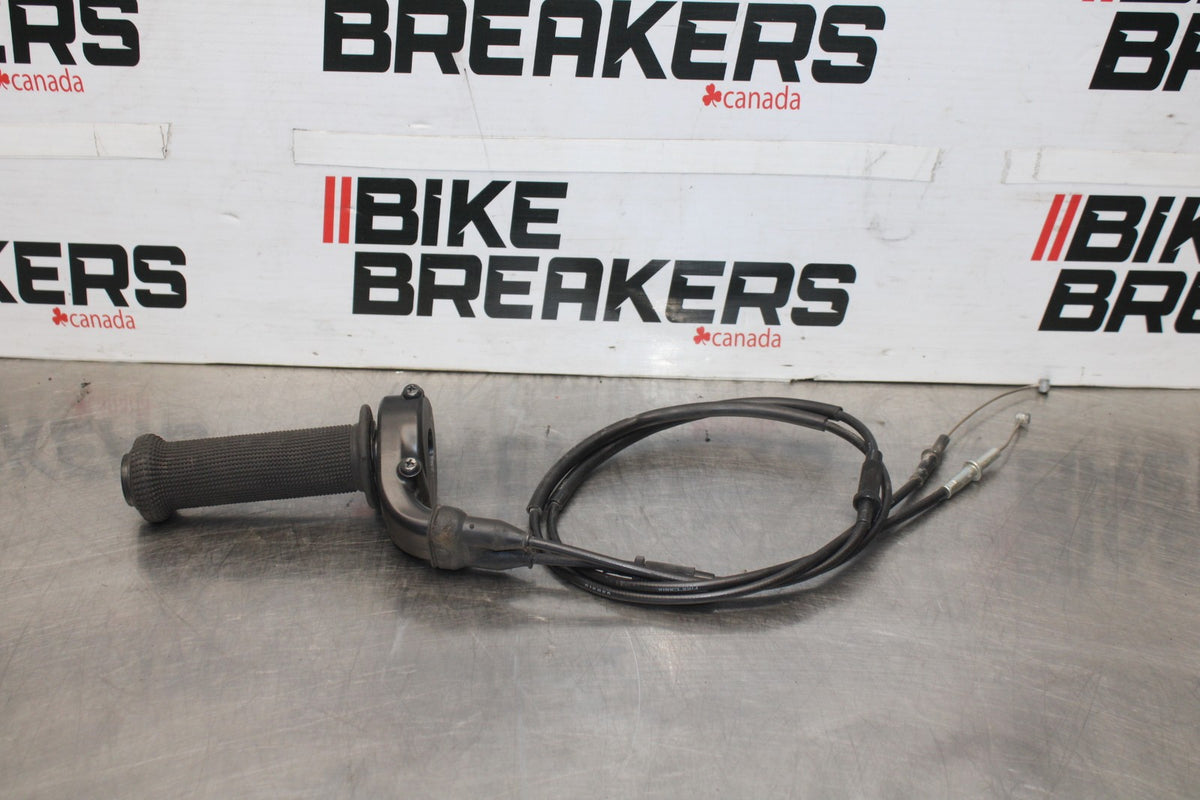 13-18 KAWASAKI NINJA ZX6R THROTTLE CABLE LINE HOUSING GUIDE BB915