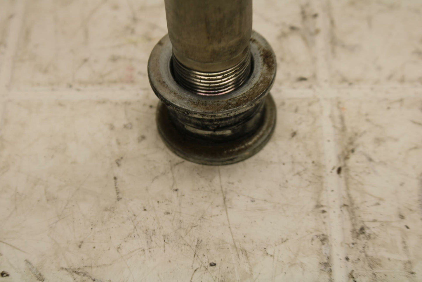 19-20 KAWASAKI NINJA ZX6R FRONT WHEEL RIM AXLE PIVOT BOLT BB407