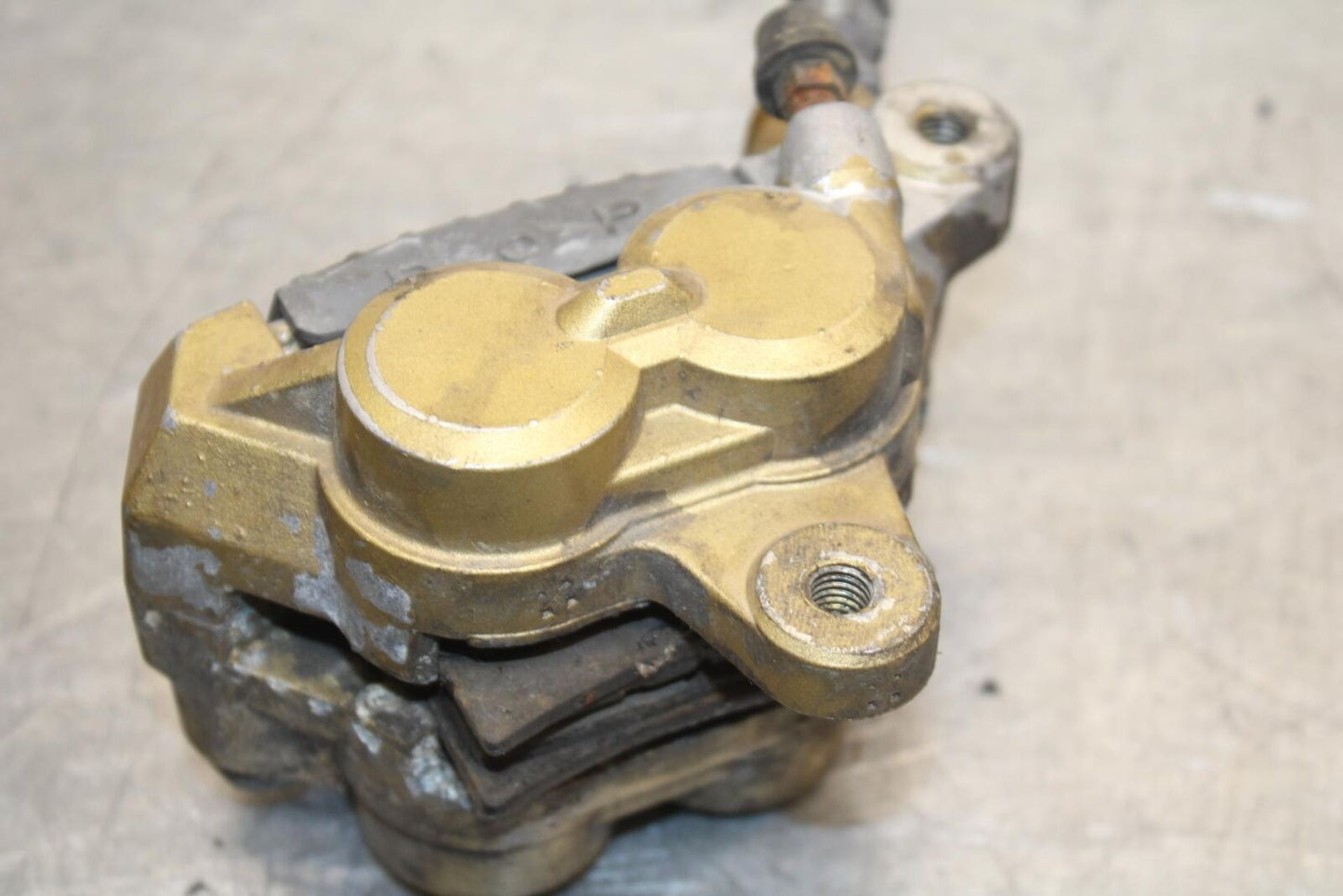 1988 Suzuki Katana 600 GSX600F  FRONT BRAKE CALIPER SET PAIR CALIPERS BB94
