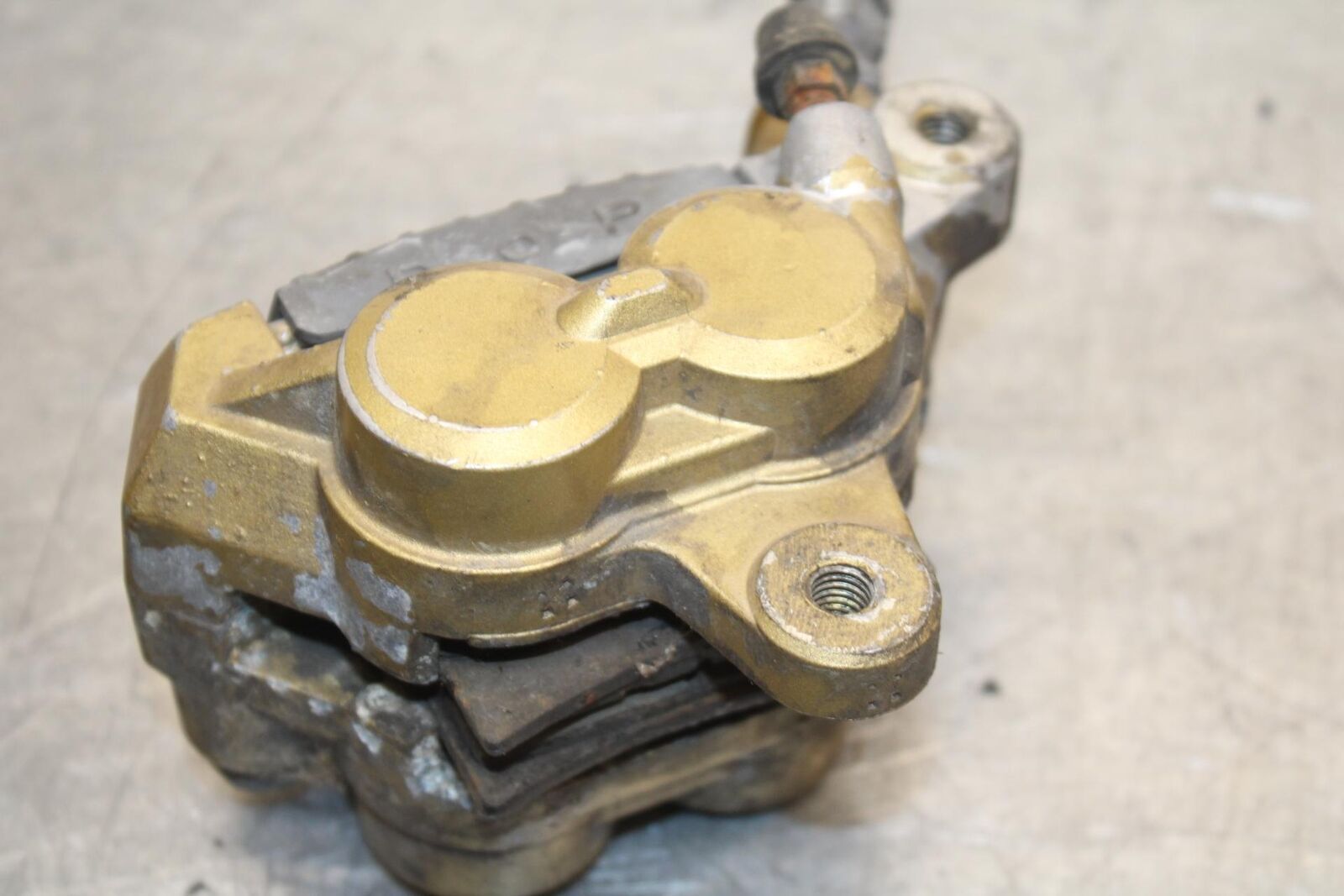 1988 Suzuki Katana 600 GSX600F  FRONT BRAKE CALIPER SET PAIR CALIPERS BB94