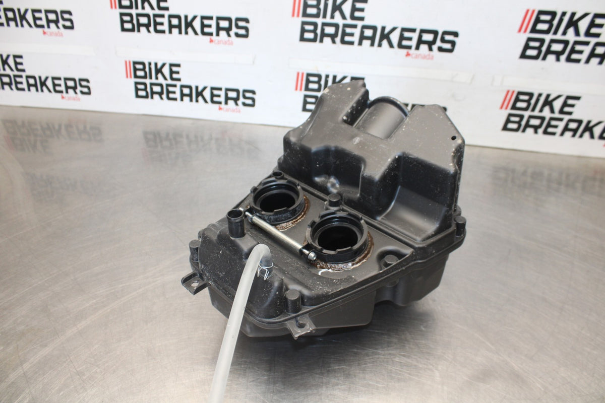 23 KAWASAKI NINJA 650 EX650 AIRBOX AIR INTAKE FILTER BOX BB920