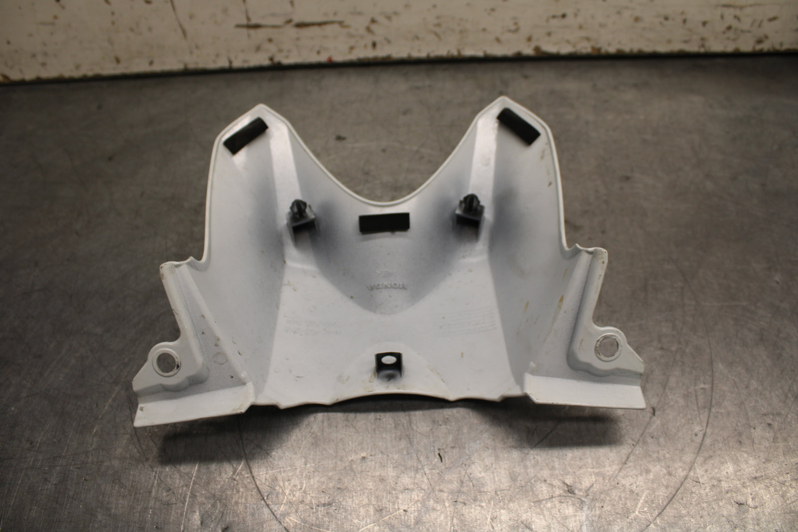 15-16 HONDA CB300F FRONT GAS TANK FUEL CELL FAIRING COWL COVER TRIM BB740