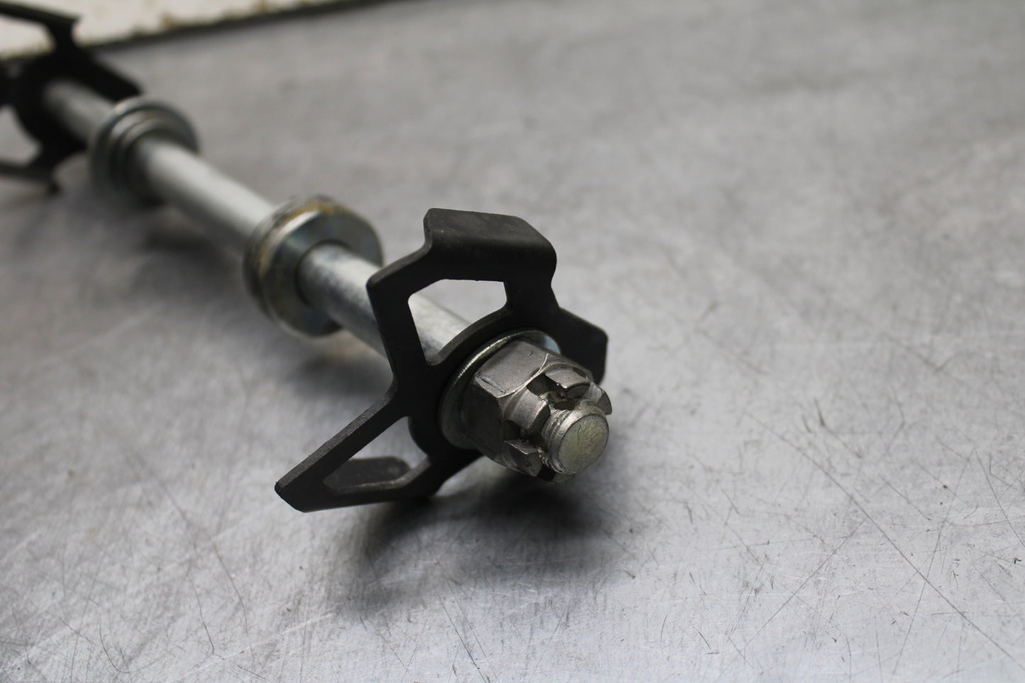 24 KAWASAKI NINJA 500 ABS REAR AXLE BACK WHEEL RIM PIVOT BOLT AXEL BB730