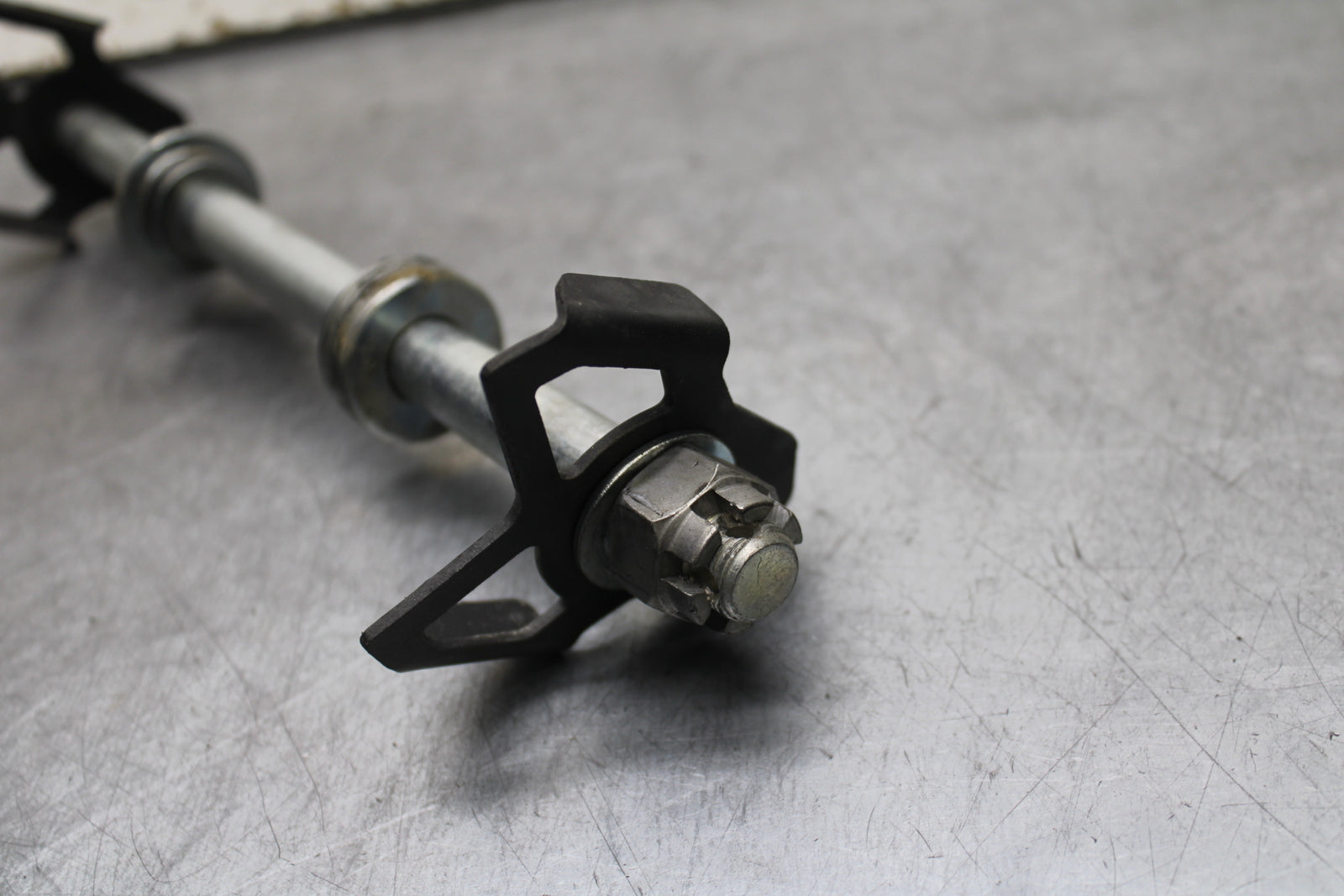 24 KAWASAKI NINJA 500 ABS REAR AXLE BACK WHEEL RIM PIVOT BOLT AXEL BB730