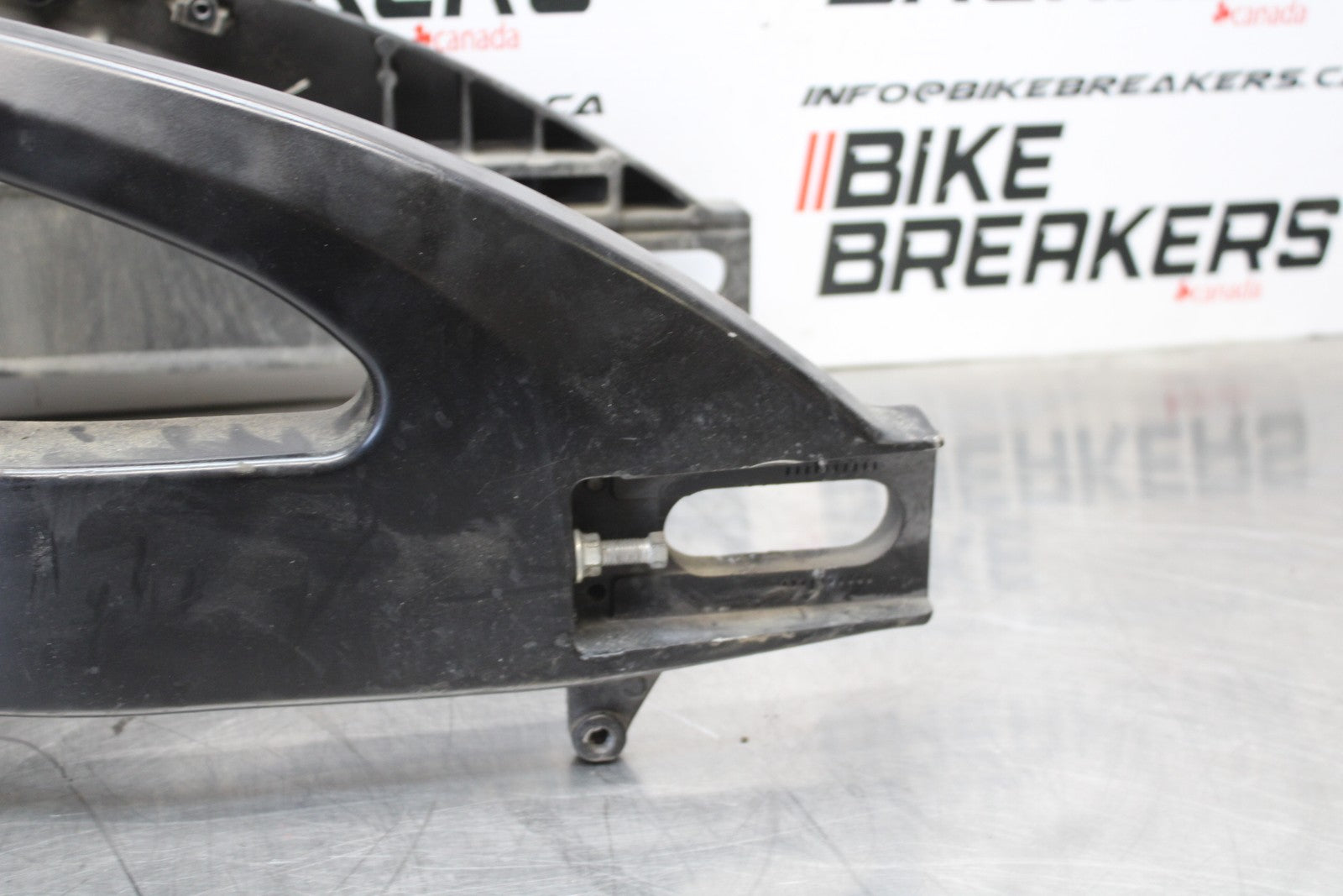 06-07 SUZUKI GSXR 600 REAR SWINGARM BACK SUSPENSION SWING ARM BB178