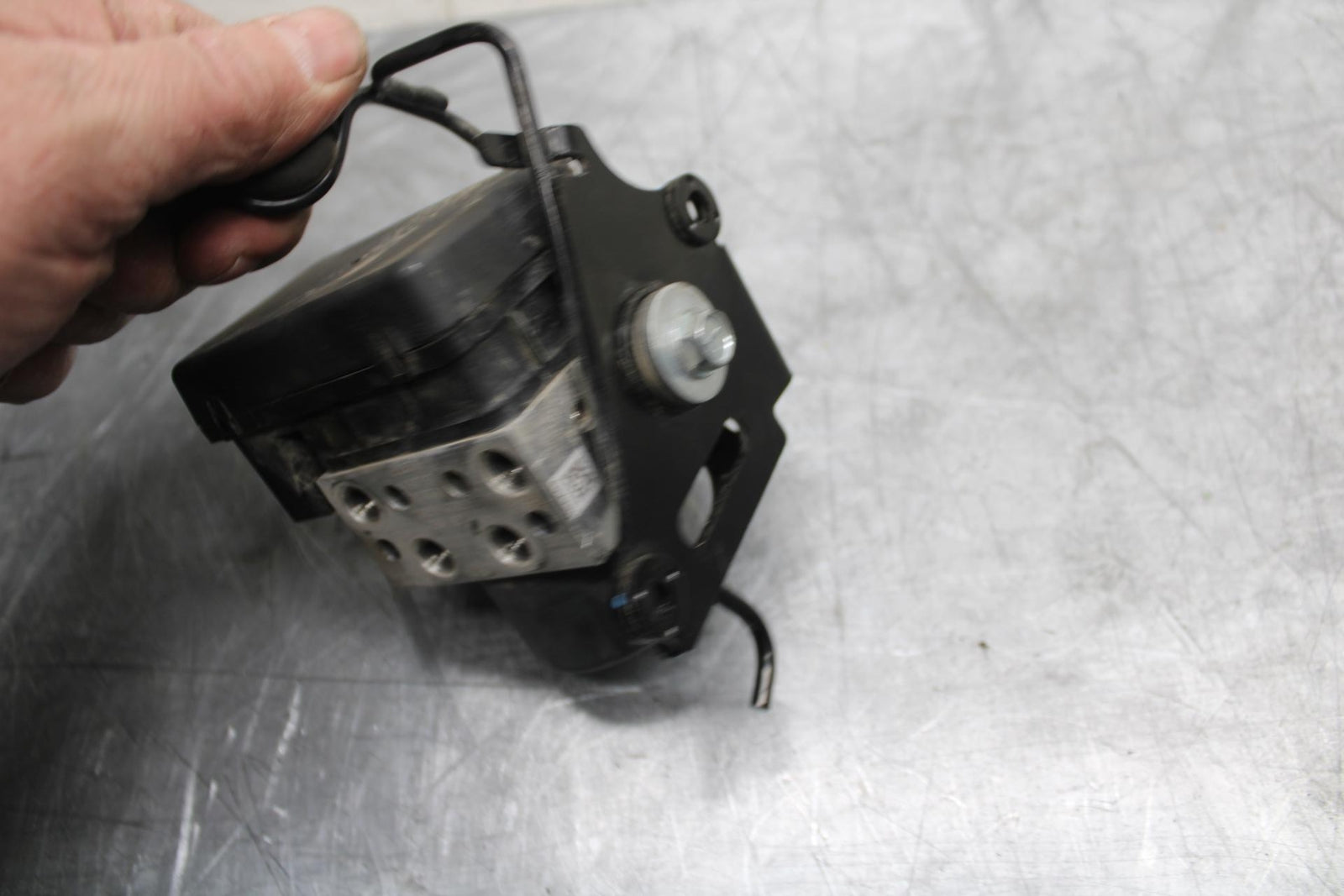 15-17 KAWASAKI EX 650 NINJA  EX 650 ABS ABS PUMP UNIT MODULE BB494