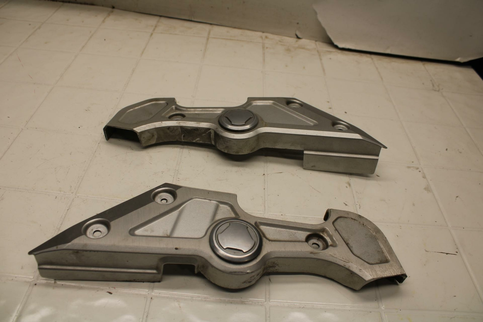 01-05 YAMAHA FZS1000 RIGHT LEFT FRAME MID SIDE COVERS COWLS PANELS TRIM BB 04