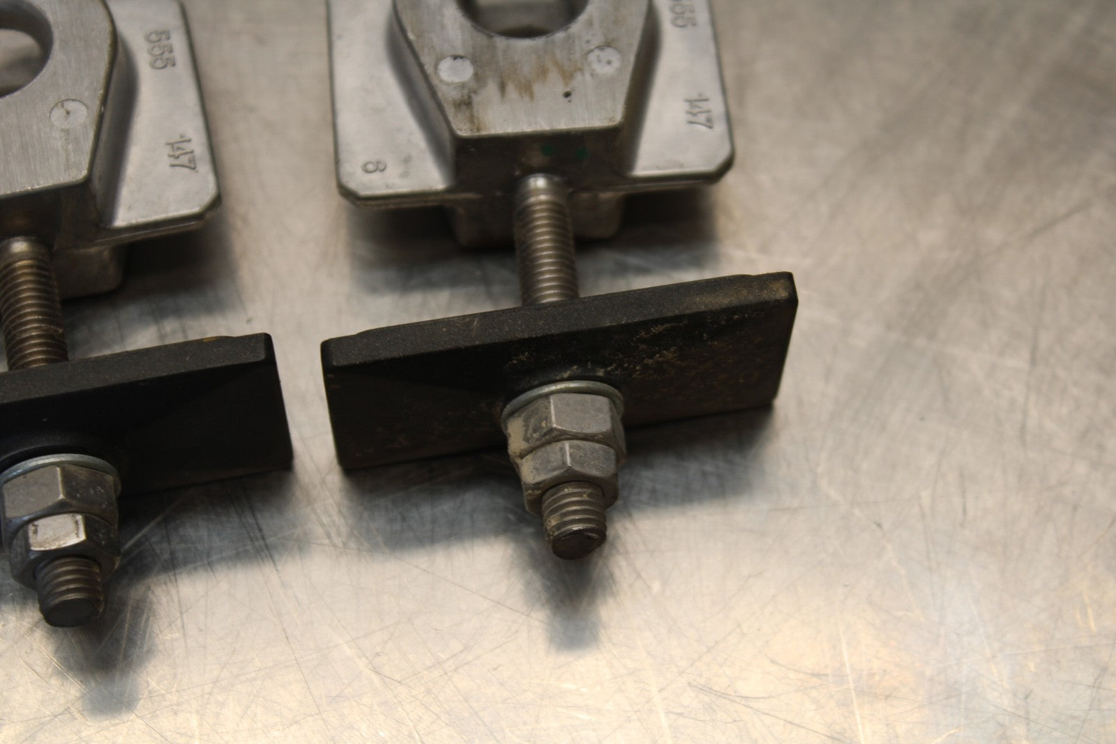 18-23 KAWASAKI NINJA 400 EX400 SWINGARM CHAIN TENSIONER ADJUSTMENT BB177