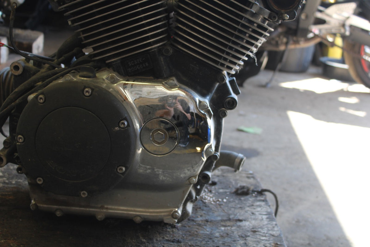 95 HONDA SHADOW 1100 ENGINE MOTOR BB885