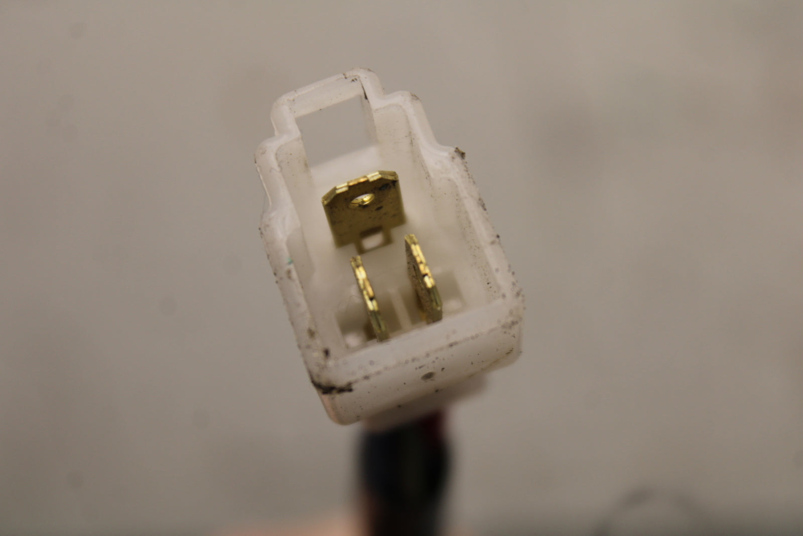 03 KAWASAKI ZX12R  REAR TAIL TAILLIGHT BACK BRAKE LIGHT BB472