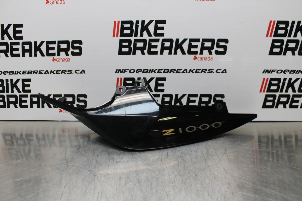 07 KAWASAKI Z1000 LEFT REAR BACK TAIL FAIRING COWL SHROUD BB148