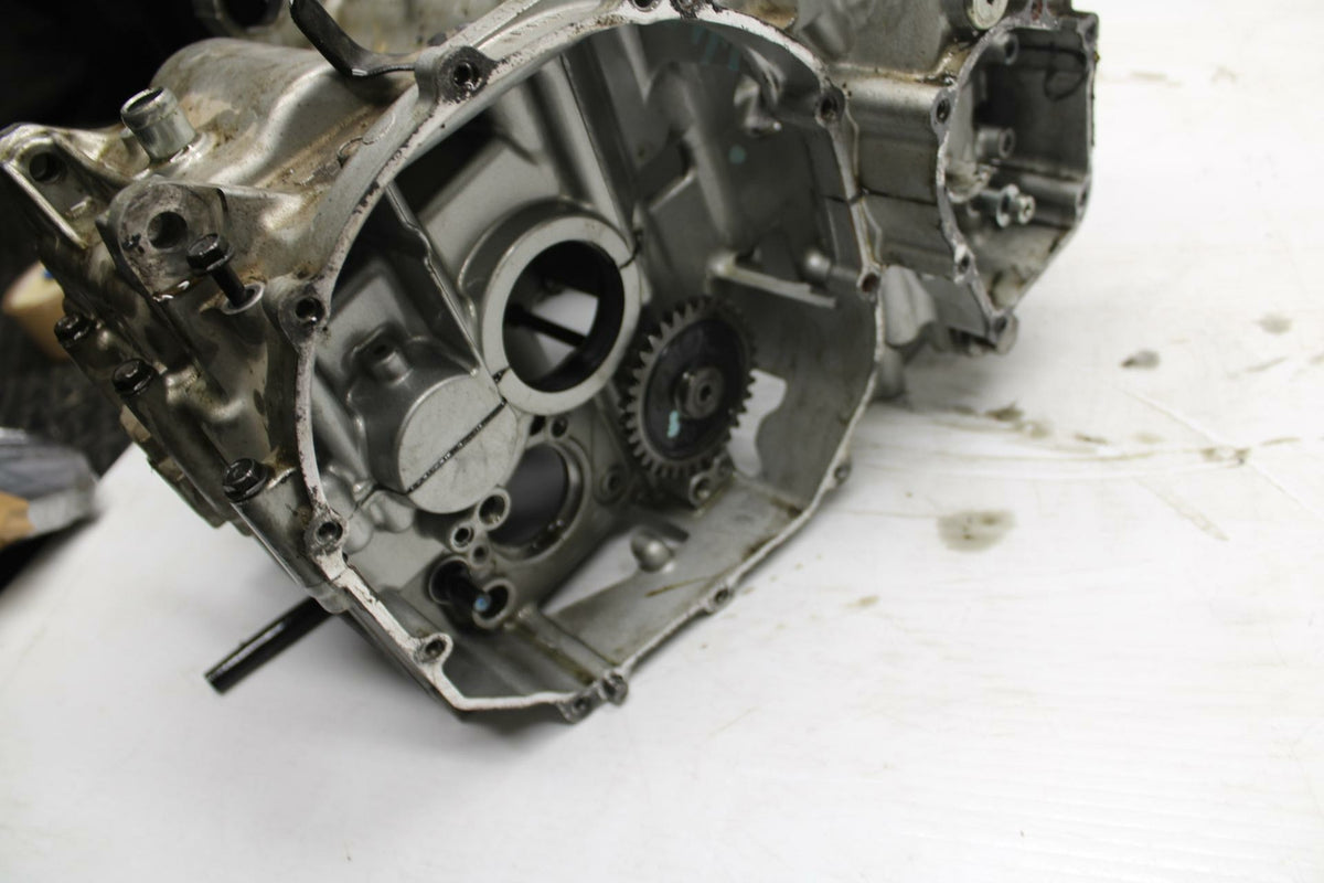 03 KAWASAKI NINJA ZX6RR ZX600K ENGINE MOTOR CRANKCASE CRANK CASES BLOCK BB264