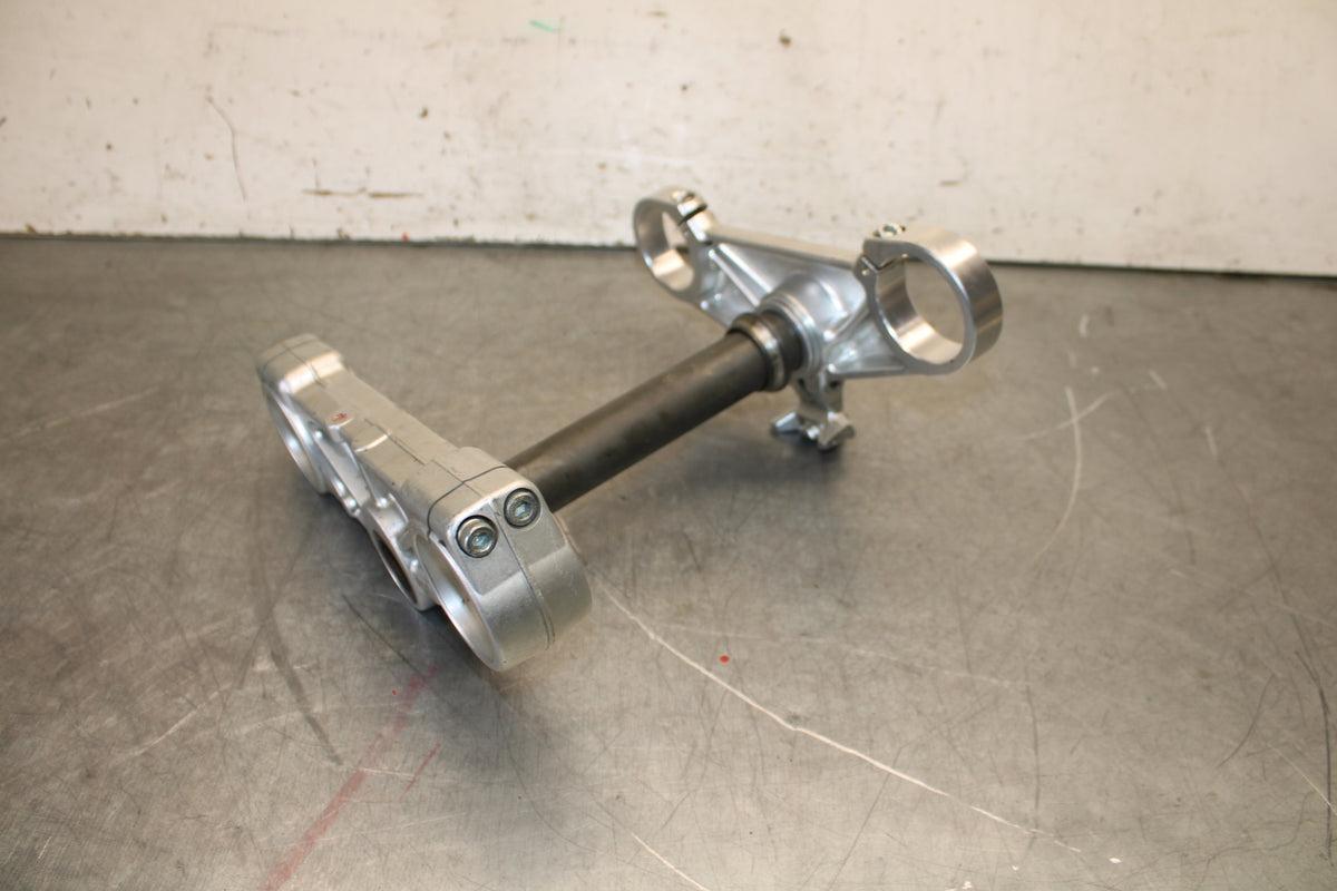 08-10 DUCATI 848 FRONT FORKS CLAMP TRIPLE TREE STEM SET BB705