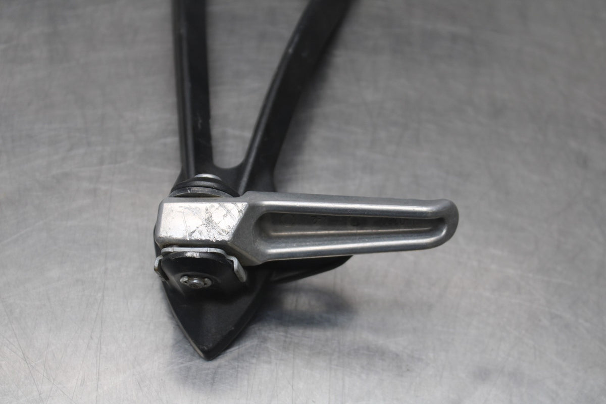 24-25 KAWASAKI NINJA ZX6R LEFT REAR BACK PASSENGER PEG BB785