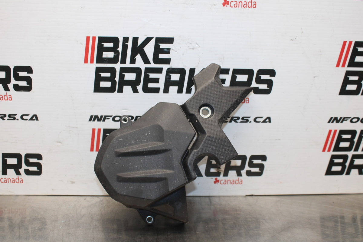 24 KAWASAKI NINJA 500 ABS ENGINE SPROCKET COVER BB818
