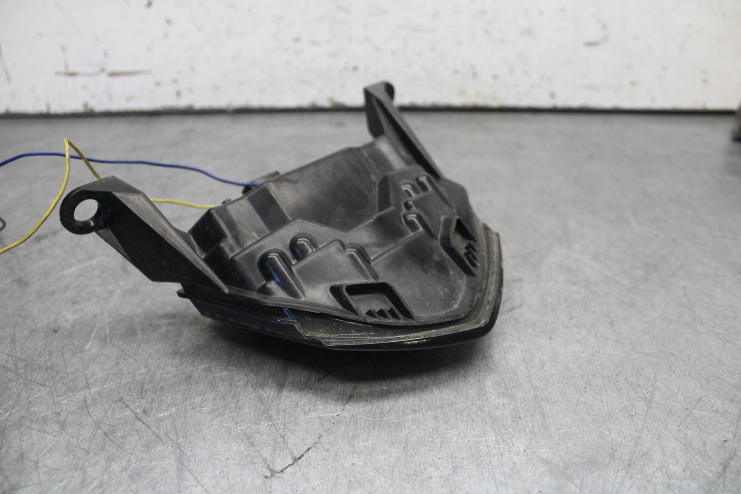 09-12 KAWASAKI NINJA ZX6R AFTERMARKET REAR TAIL TAILLIGHT BACK BRAKE LIGHT BB698