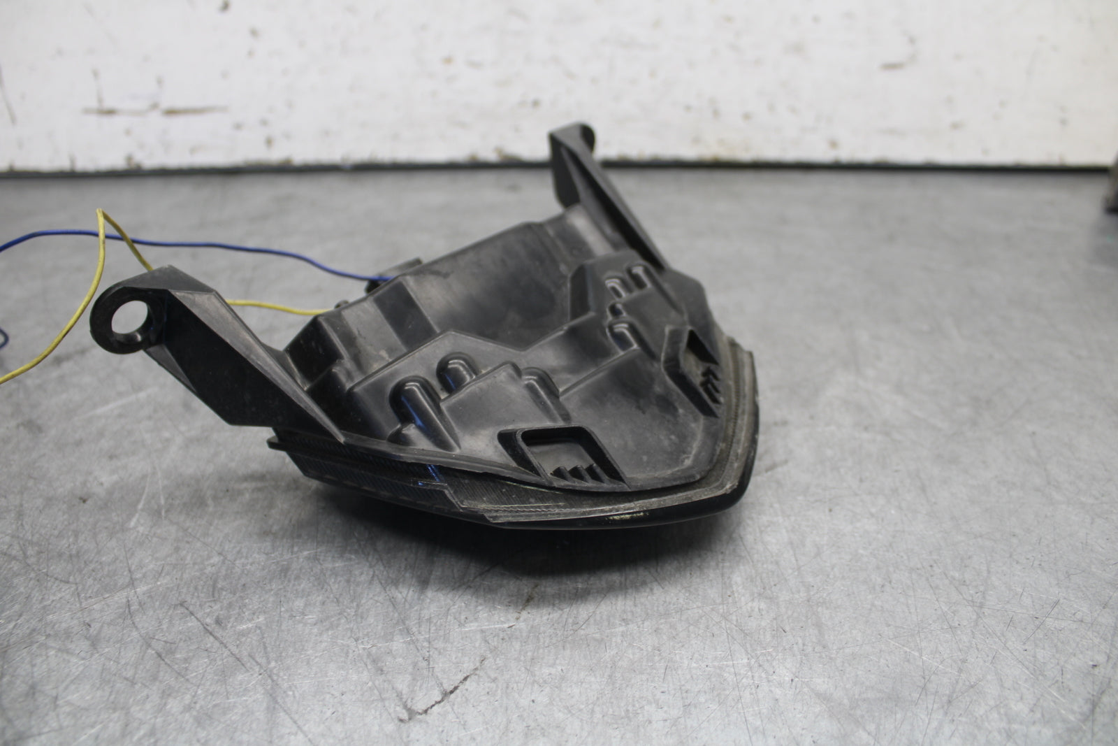 09-12 KAWASAKI NINJA ZX6R AFTERMARKET REAR TAIL TAILLIGHT BACK BRAKE LIGHT BB698