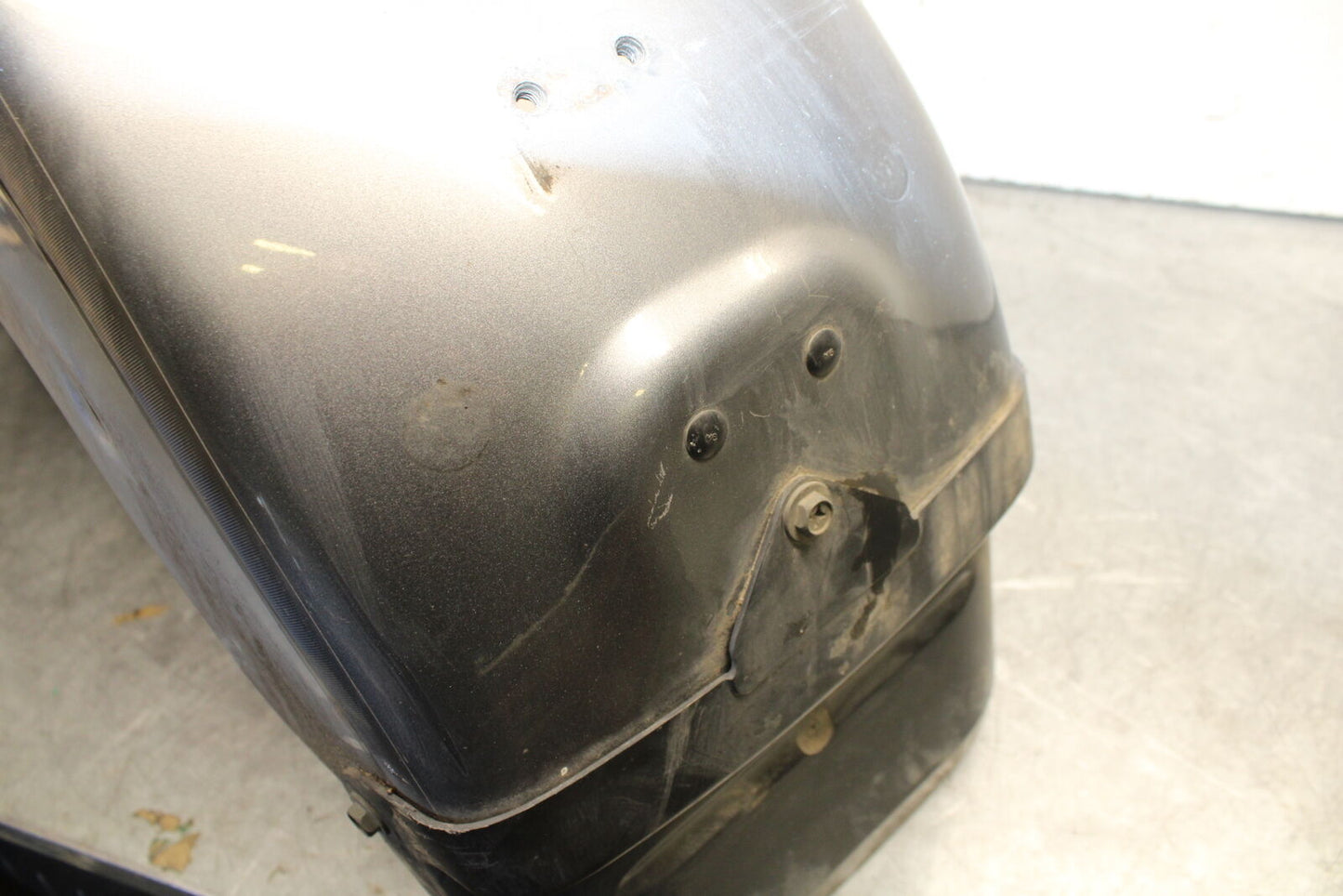 05-09 SUZUKI BOULEVARD C90 REAR BACK WHEEL FENDER MUD GUARD BB692