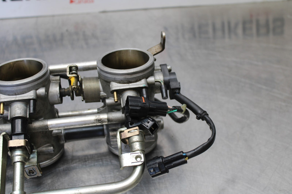 05 TRIUMPH ROCKET III THROTTLE BODY BODIES BB186