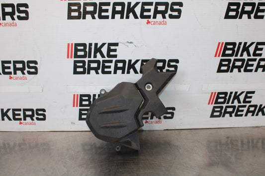 24-25 KAWASAKI NINJA 500 ABS ENGINE SPROCKET COVER BB899
