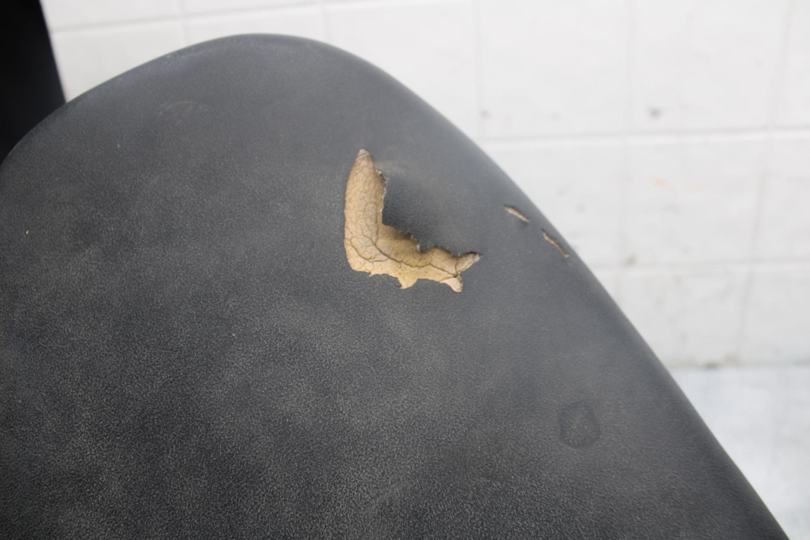 97-98 SUZUKI GSXR 600 SRAD REAR PASSENGER TANDEM SEAT PAD SADDLE PILLION BB455